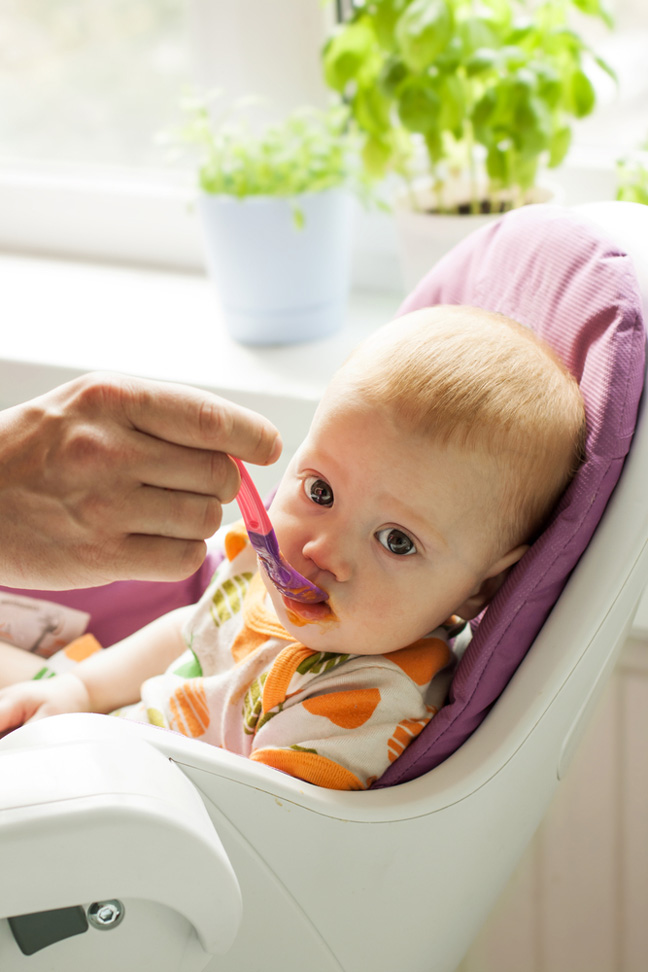 How To Start Your Baby On Solid Foods | Fun With Kids